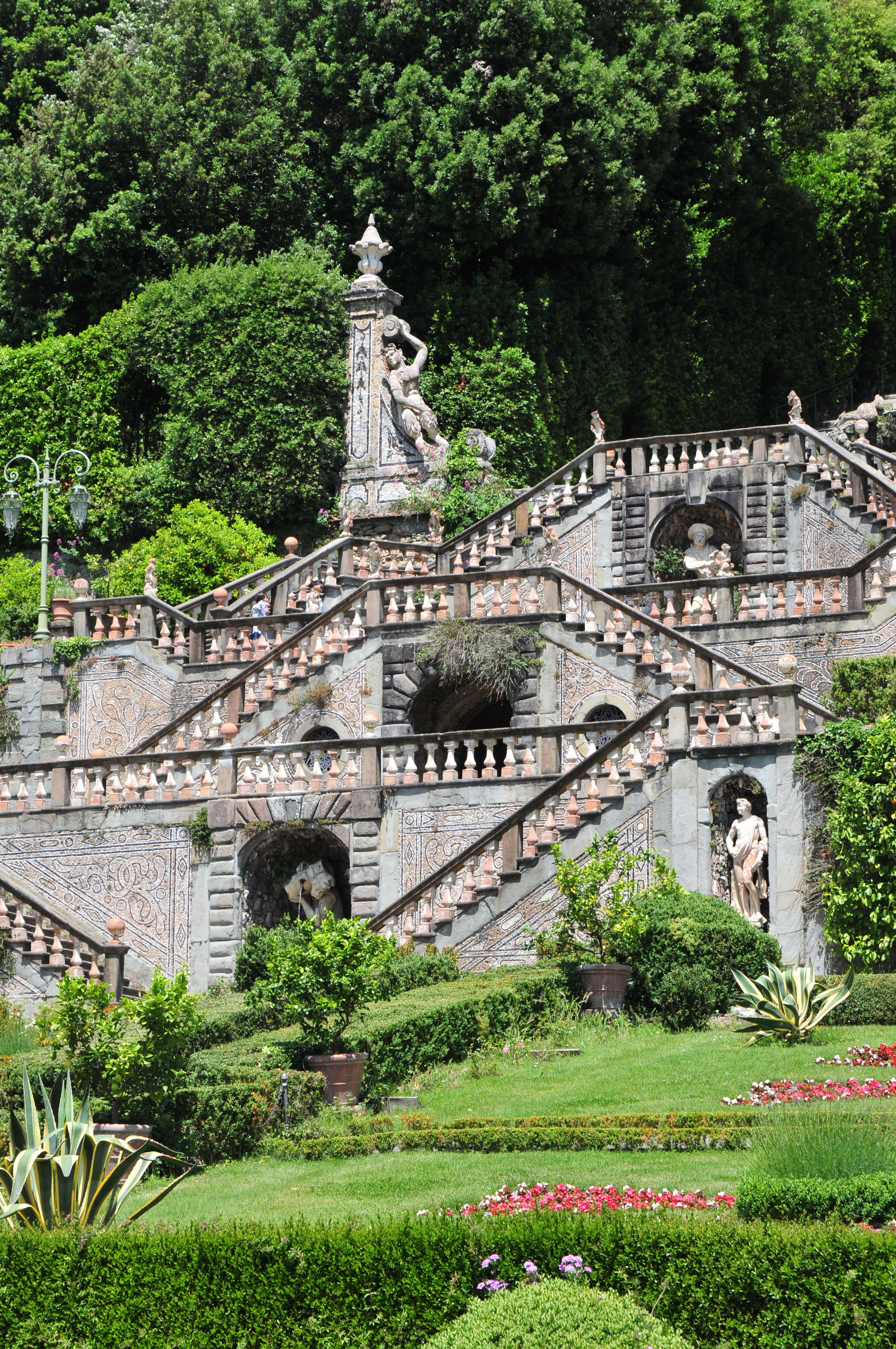 garzoni garden pistoia