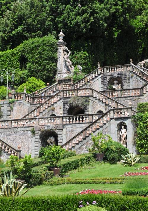 garzoni garden pistoia