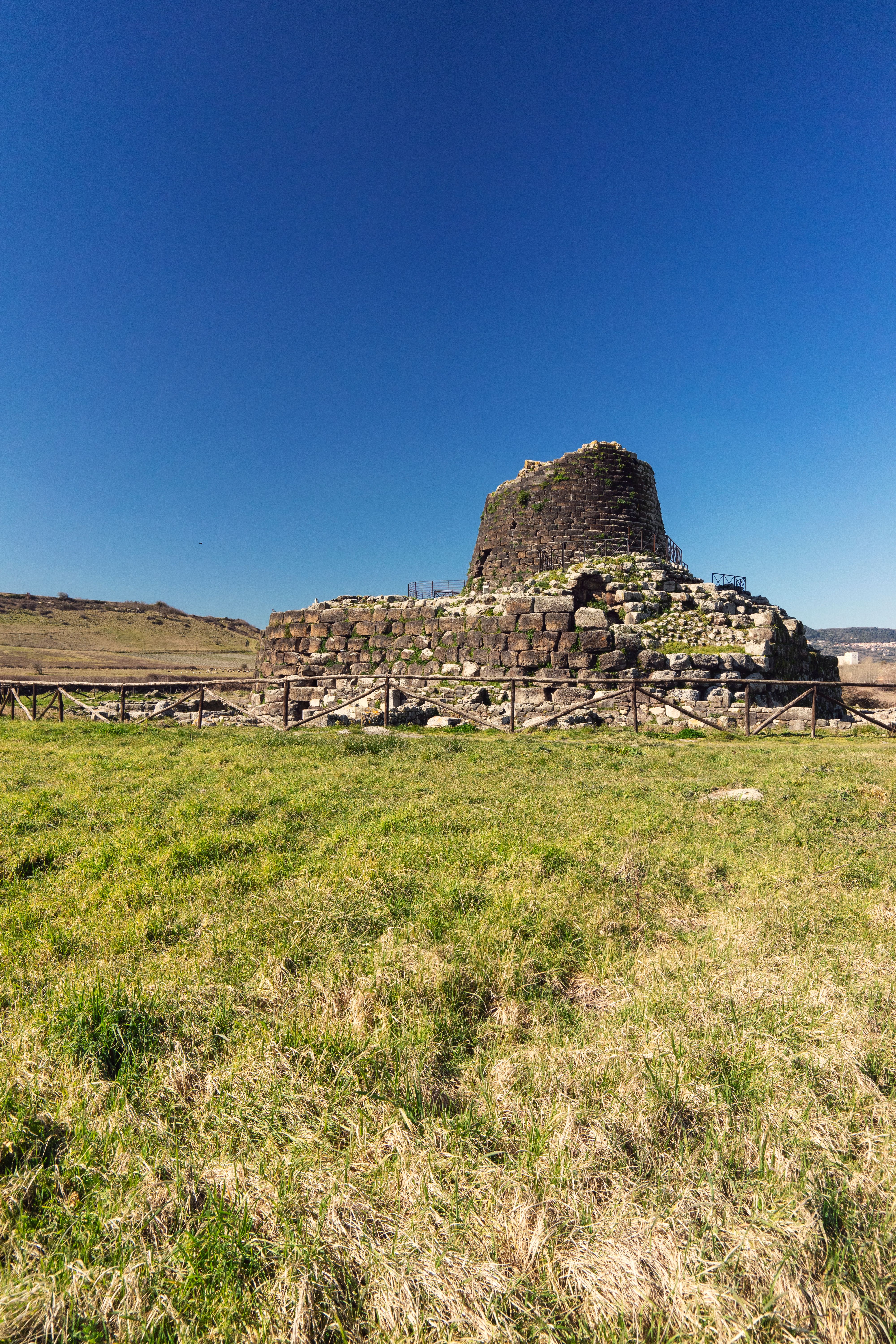 nuraghe torralba sardegna