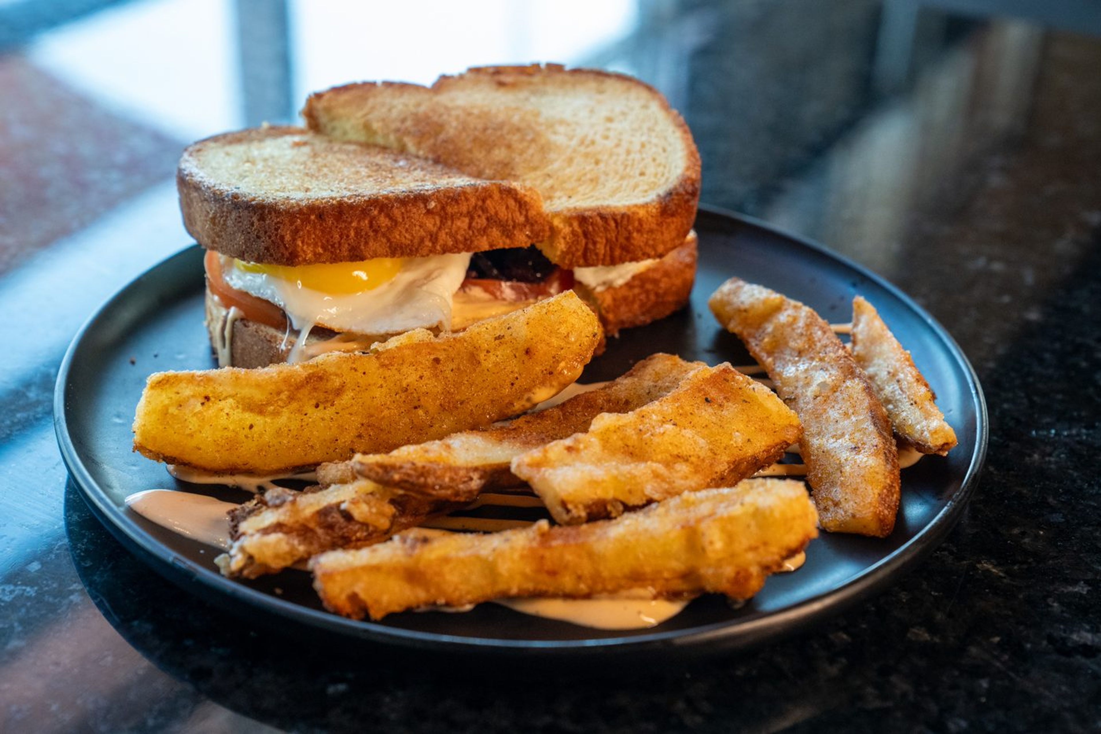 Fried egg sandwich