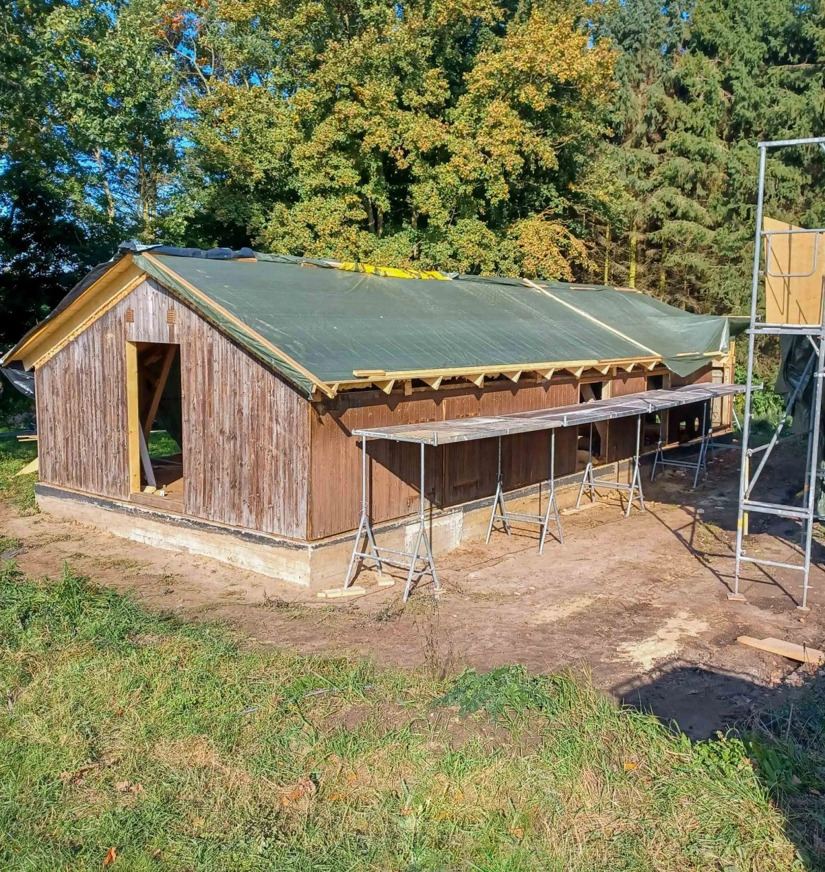 Helhedsrenovering af sort hus, Værløse. Før arbejdet.
