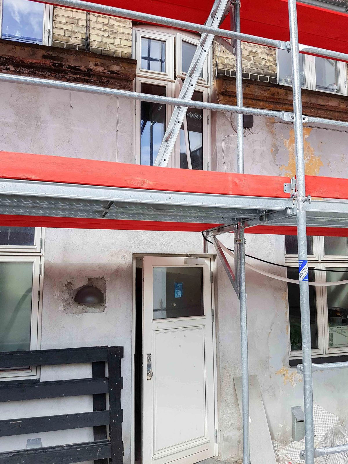 Udvendig helhedsrenovering af lejlighed, København Ø · Før arbejdet