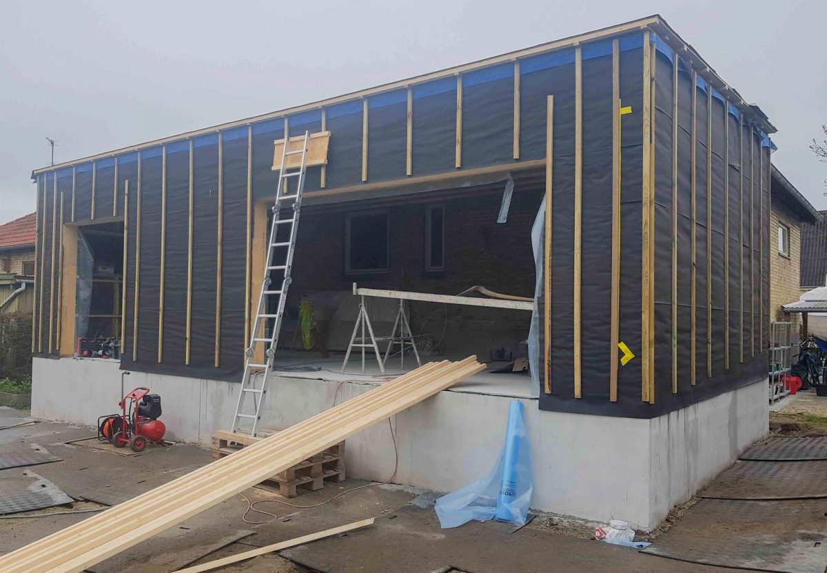 Tilbygning til hus, Valby. Under arbejdet.