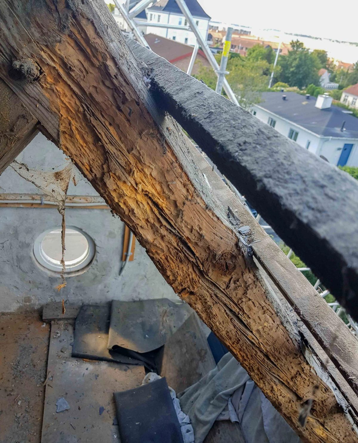 Tagrenovering, Frederikssund. Før arbejdet.