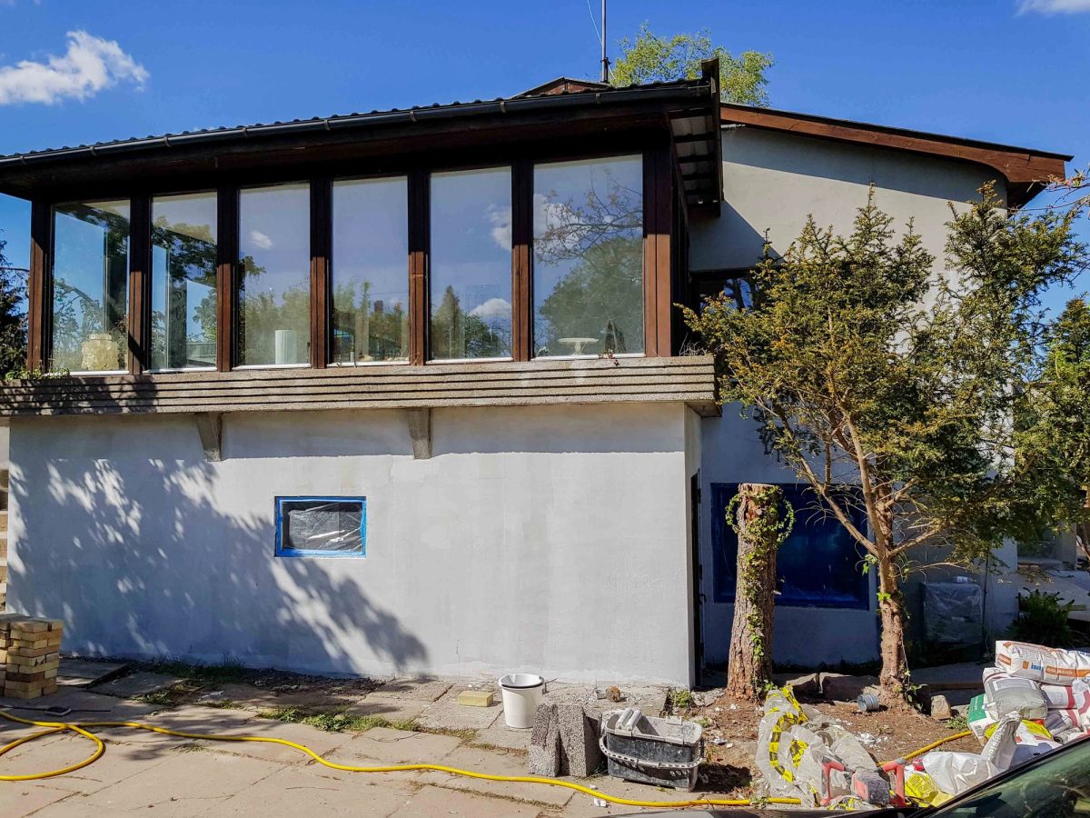 Facaderenovering af privat villa, Gentofte. Under arbejdet.
