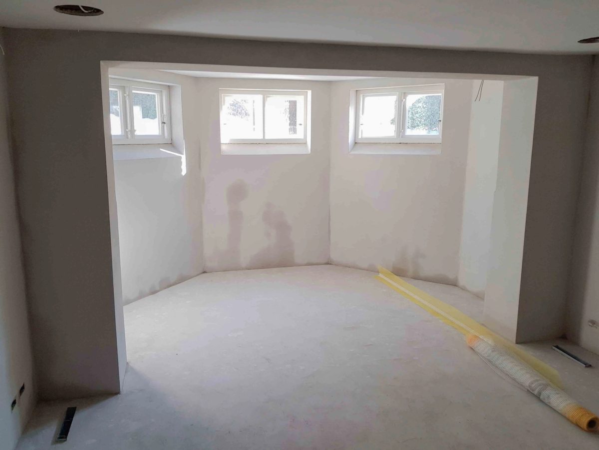 Renovering af kælder og indgangsparti, Frederiksberg. Under arbejdet.
