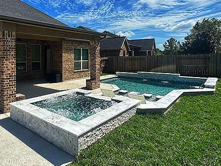 Residential pool and spa in Houston