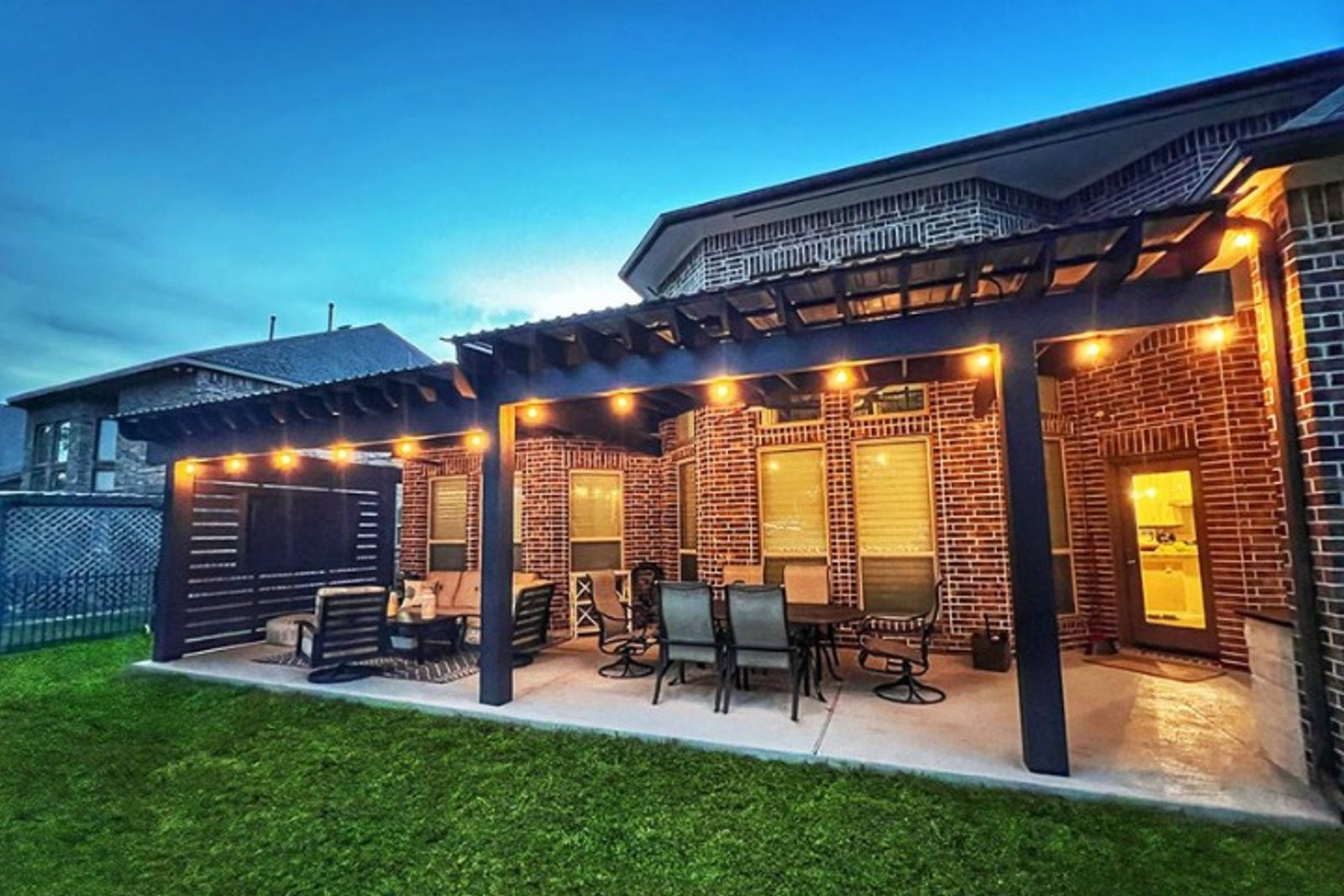 Custom outdoor living space in Houston with timeless design