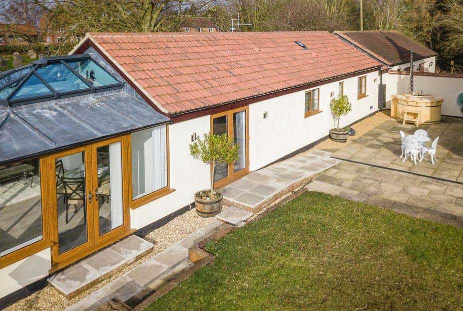 Lodges in Norfolk with Hot Tubs Hot Tub Breaks