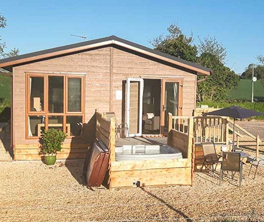 15 Luxury Lodges In Dorset With Hot Tubs From 76 Per Night 15-luxury-lodges-in-dorset-with-hot-tubs-from-76-per-night