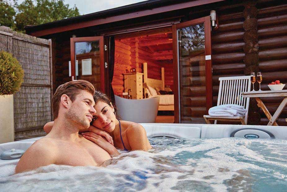 UK Romantic Hot Tub Breaks | Weekends Away for Couples