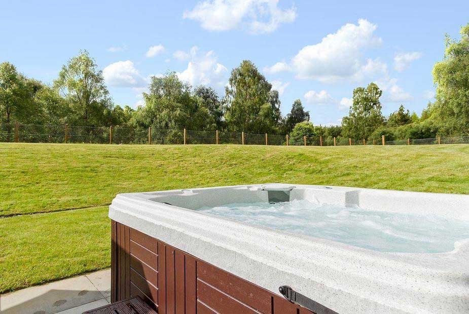 9 Luxury Lodges in Aviemore with Hot Tubs (From £58 Per Night)