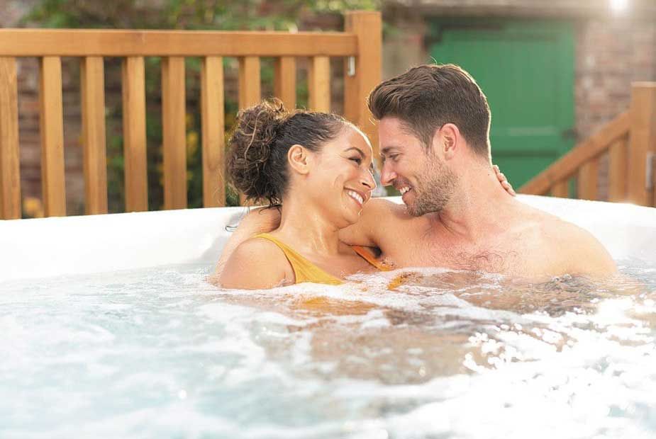 13 Luxury Lodges in Derbyshire with Hot Tubs (From £51 Per Night)