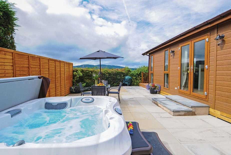 9-luxury-lodges-in-windermere-with-hot-tubs-from-55-per-night