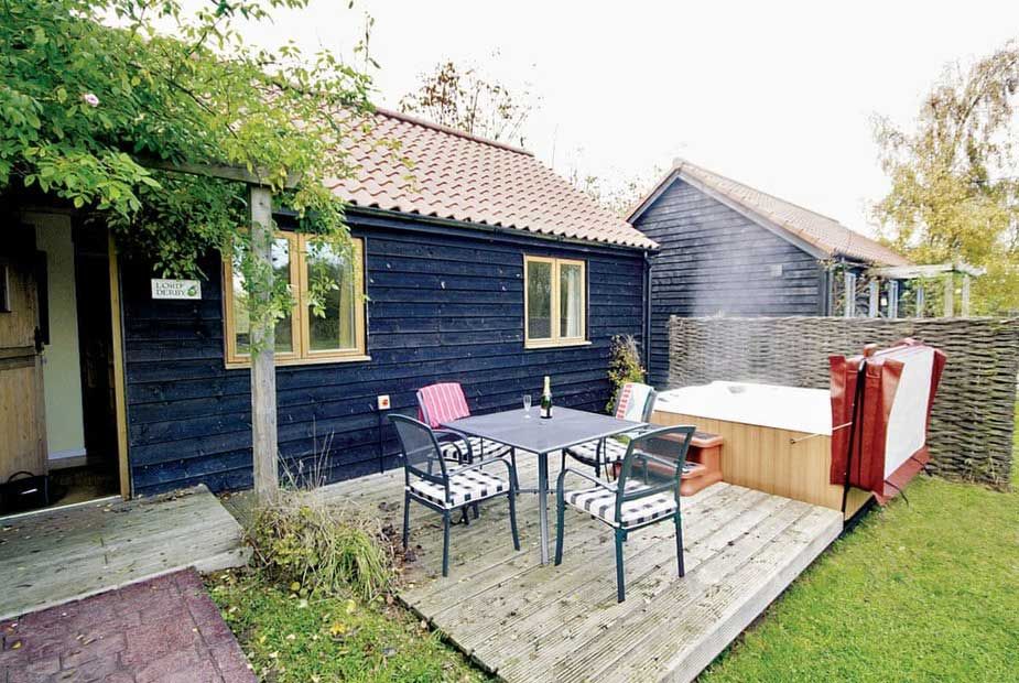 15 Luxury Lodges in Suffolk with