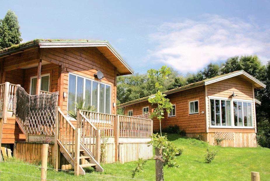 5 Luxury Lodges in Staffordshire with Hot Tubs (From £58 Per Night)