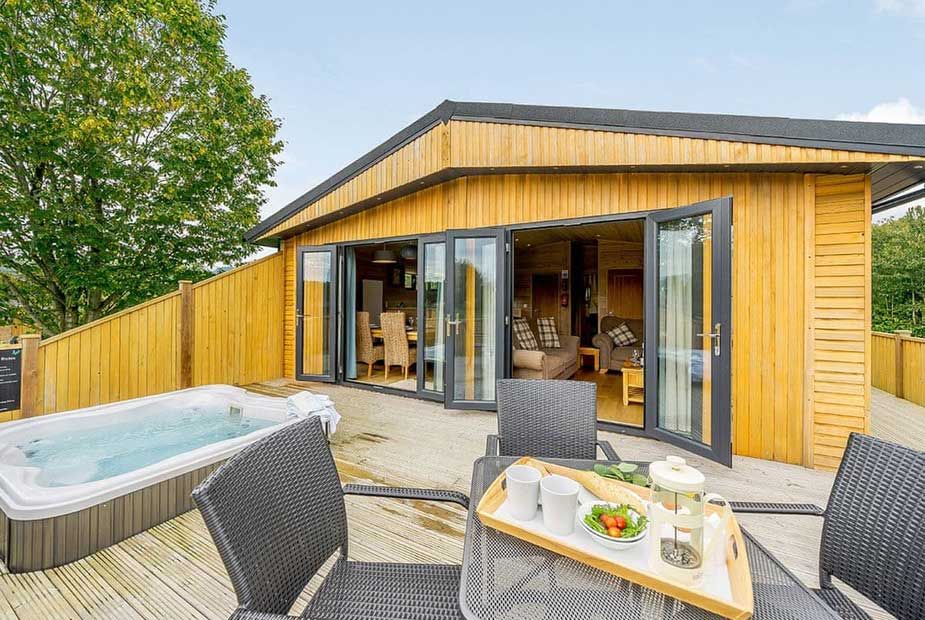 18 Luxury Lodges in Shropshire with Hot Tubs (From £49 Per Night)