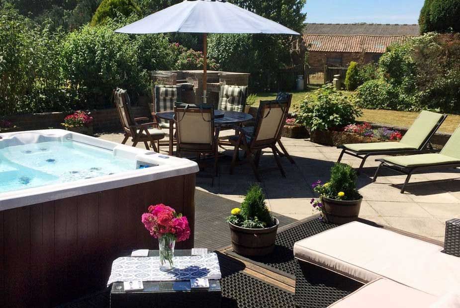 3 Luxury Lodges in Whitby with Hot Tubs (From £70 Per Night)