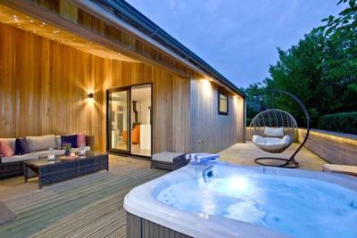 18 Luxury Lodges in Somerset with Hot Tubs (From £59 Per Night)