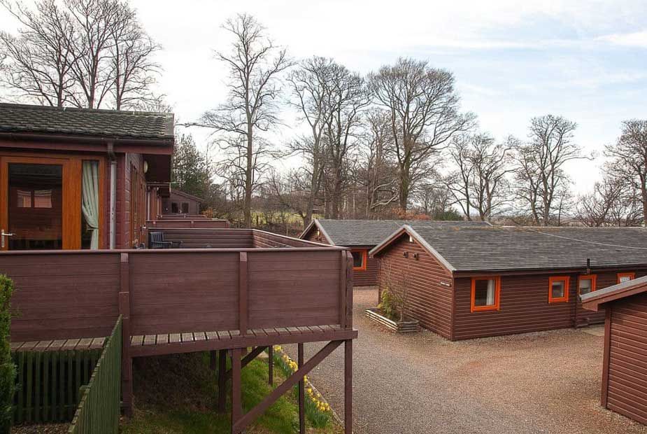 5 Luxury Lodges in Glasgow with Hot Tubs (From £59
