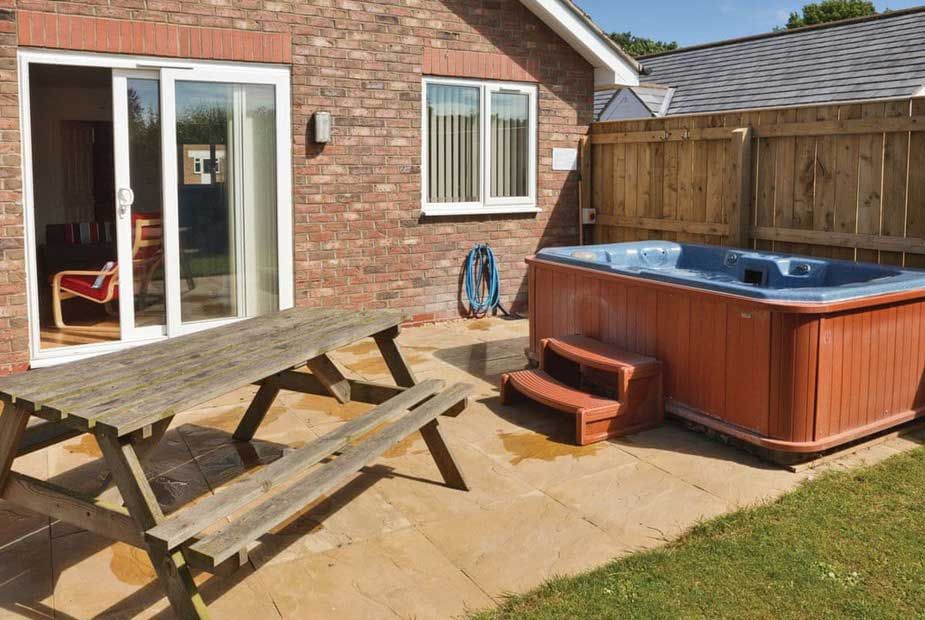 3 Luxury Lodges in Whitby with Hot Tubs (From £70 Per Night)