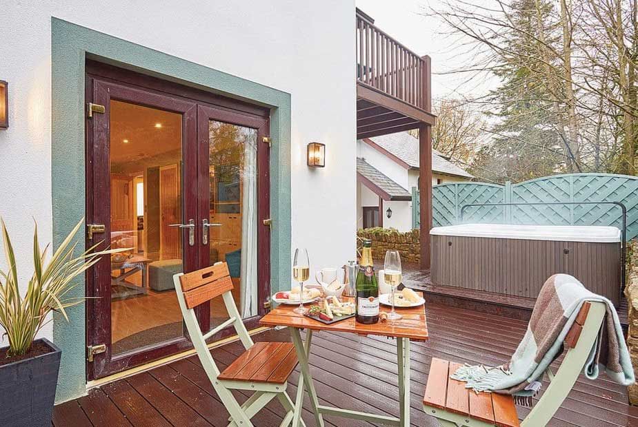 Holiday Apartments with Hot Tubs in the UK