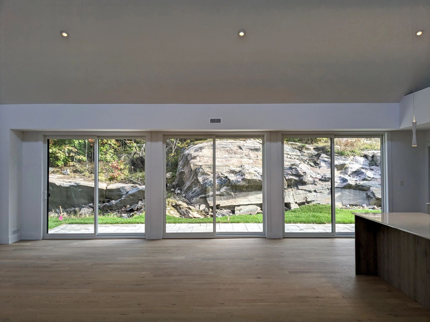 Freed - Muskoka Bay Resort Villas — Micacchi Architecture