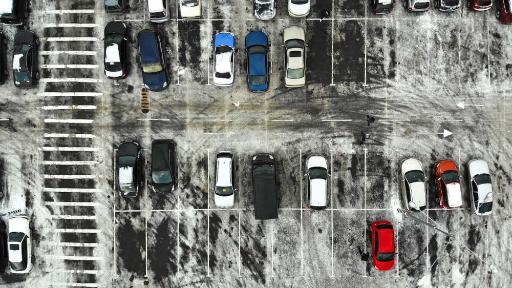 Image Winter Hazards in New Jersey: Who Is Liable for Ice and Snow Accidents in Parking Lots?