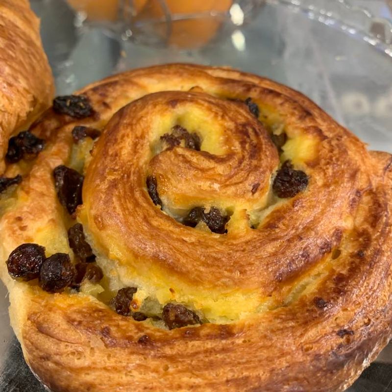Croissant (Pain aux raisins)