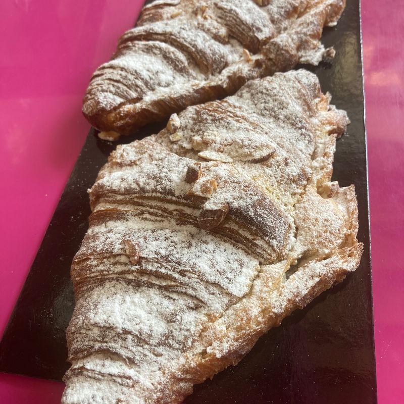Croissant aux Amandes