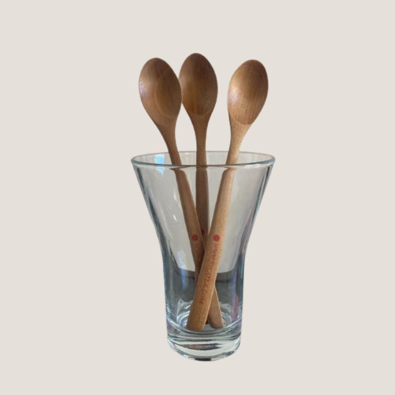 1 wooden tea dosing spoon