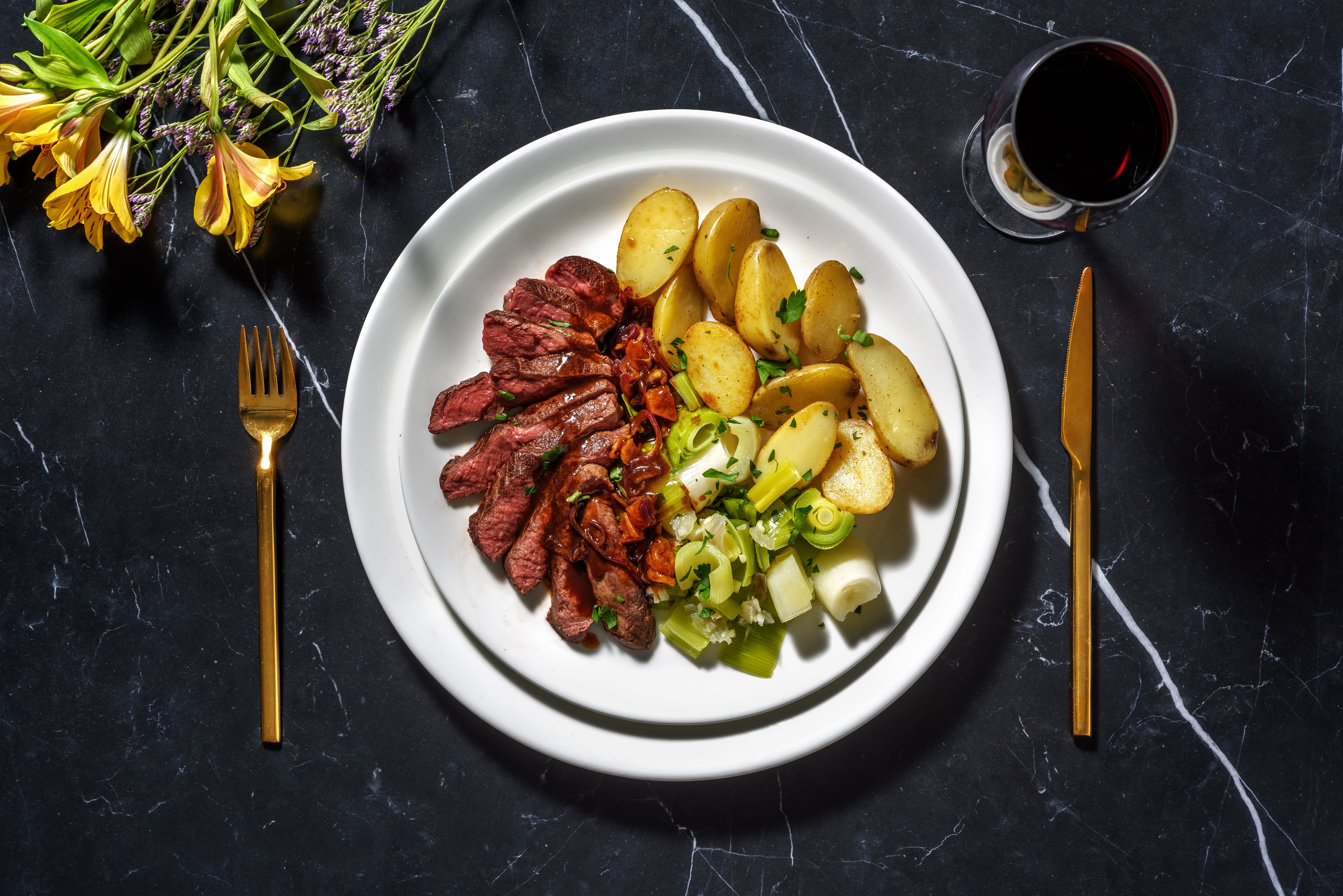 RosmarinHirschsteak mit ZwiebeldemiGlace Rezepte für Schwangere