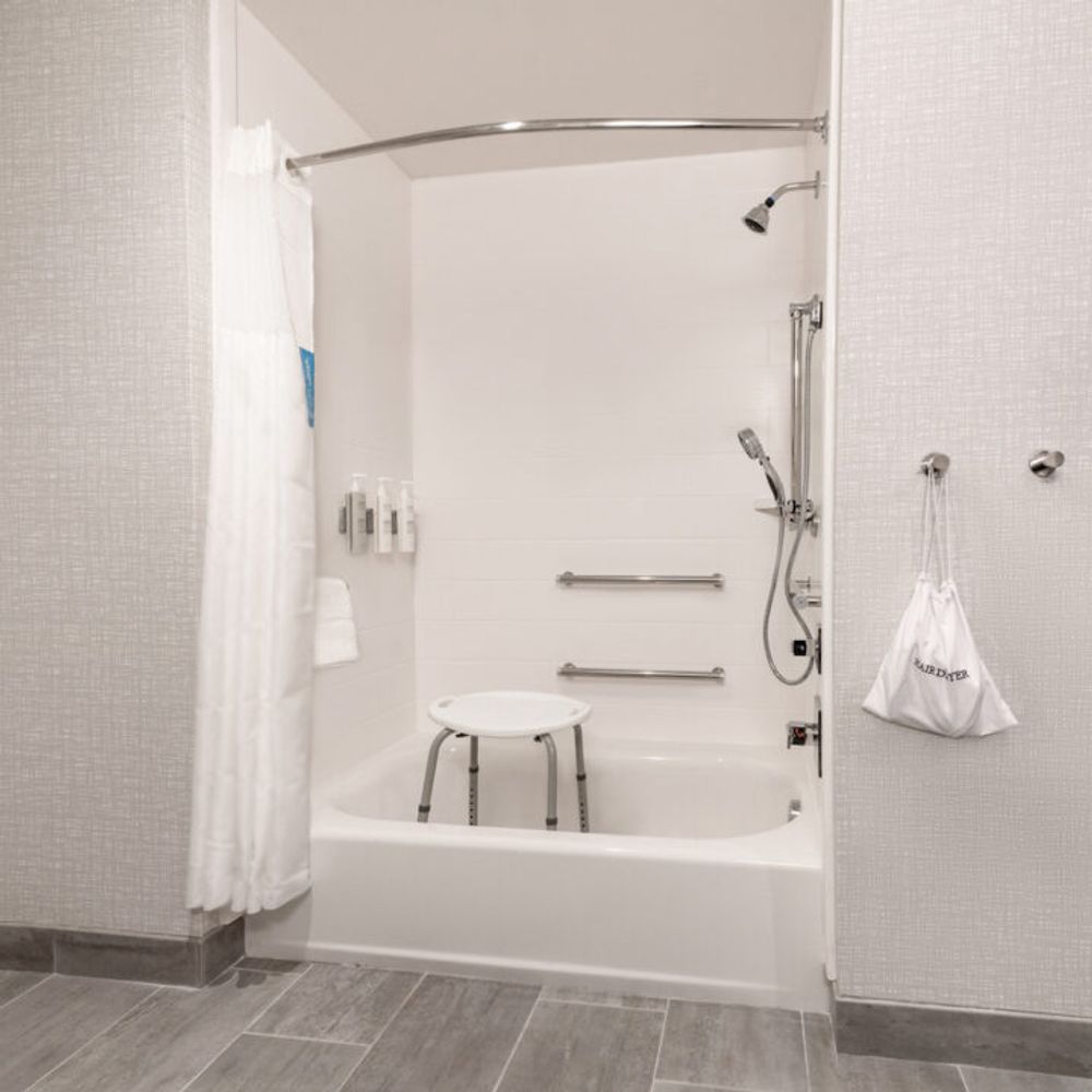 Hampton Inn — Bathroom Accessories