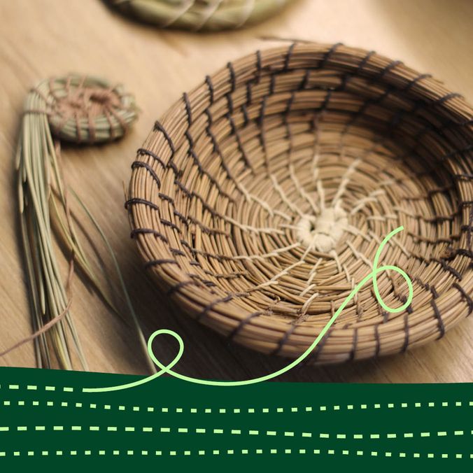 Hænderne i Historien: Løbbinding – kurvesyning med naturmaterialer