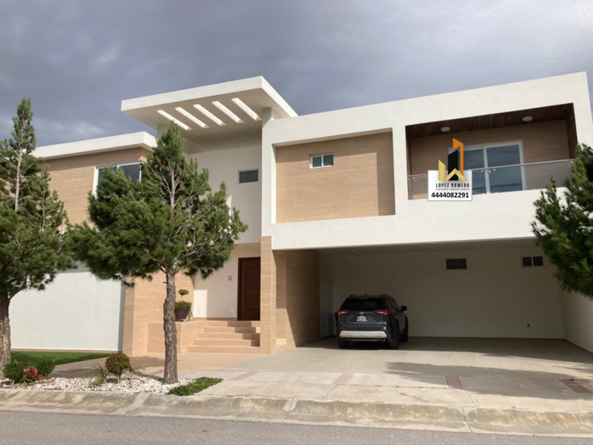 Fotografía de CASA EN VENTA EN CLUB DE GOLF CON VISTA INMEJORABLE