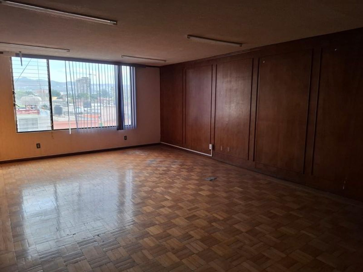 Fotografía de RENTA DE EDIFICIO DE OFINAS SOBRE NICOLAS ZAPATA