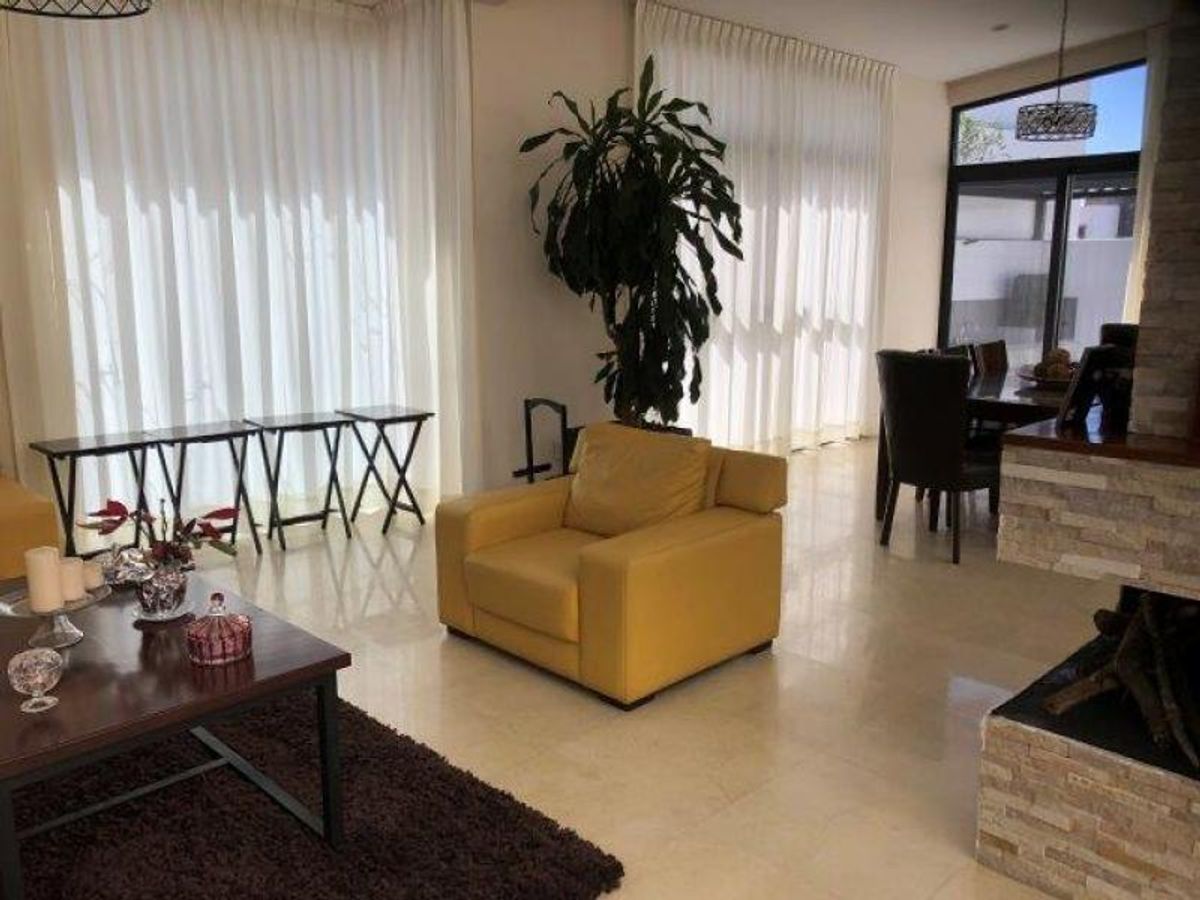 Fotografía de VENTA DE CASA EN CLUB DE GOLF LA LOMA