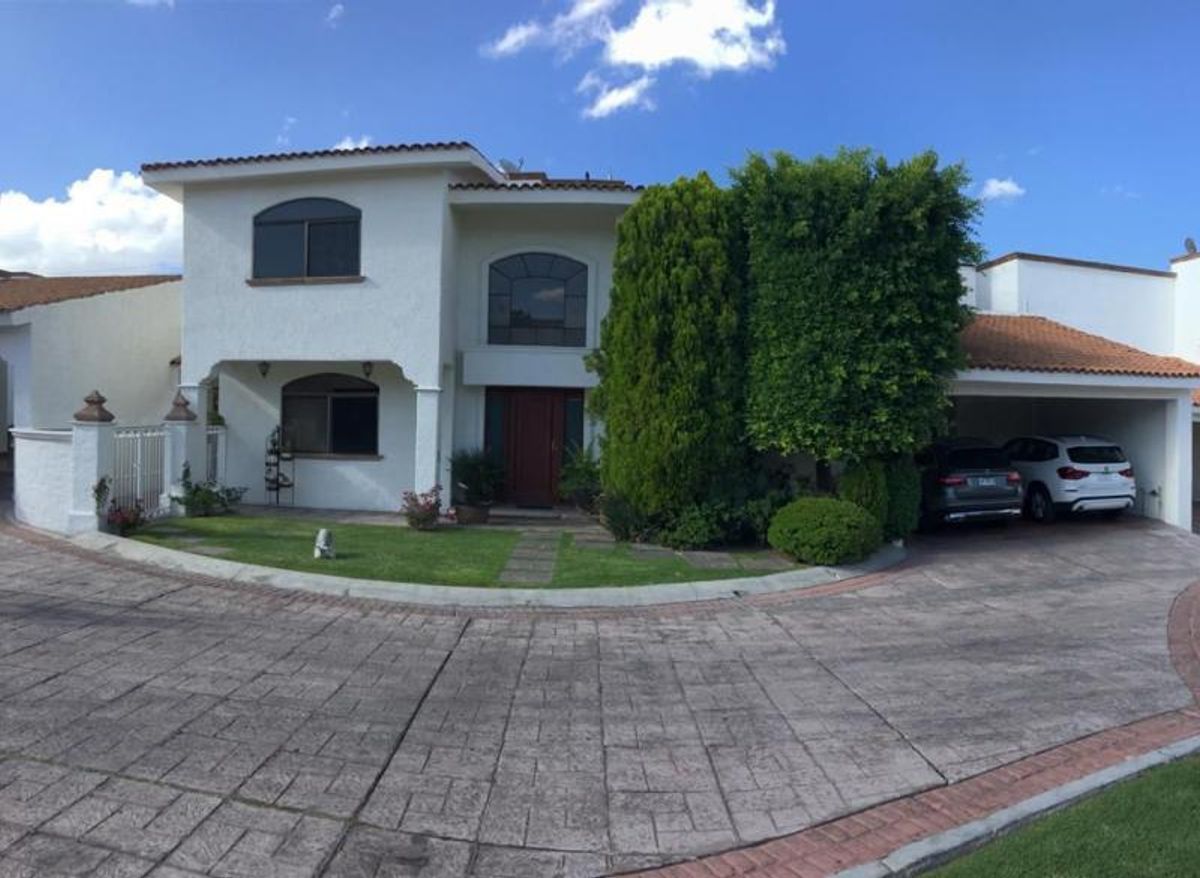 Fotografía de CASA EN VENTA EN PRIVADA HIMALAYA LOMAS 4A SECCION