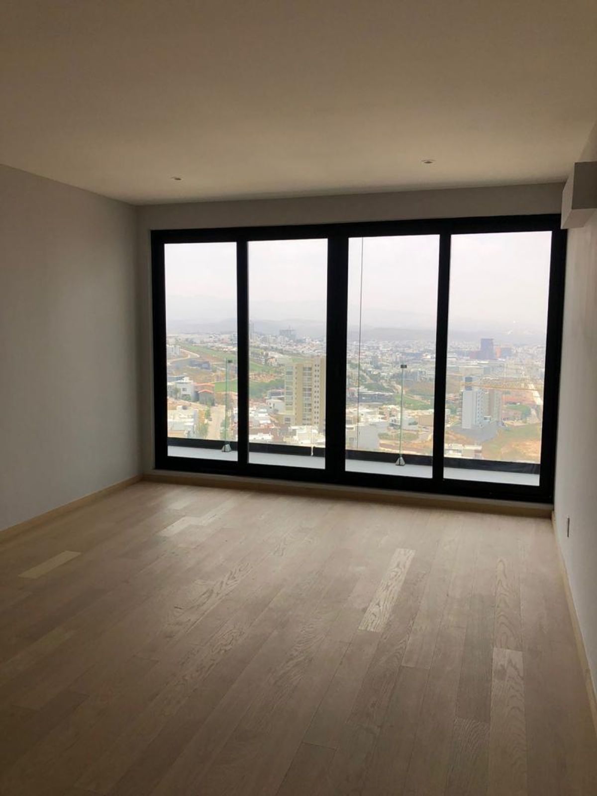 Fotografía de DEPARTAMENTO EN VENTA A UNAS CUADRAS DE ESCUELAS EN MONTERRA 