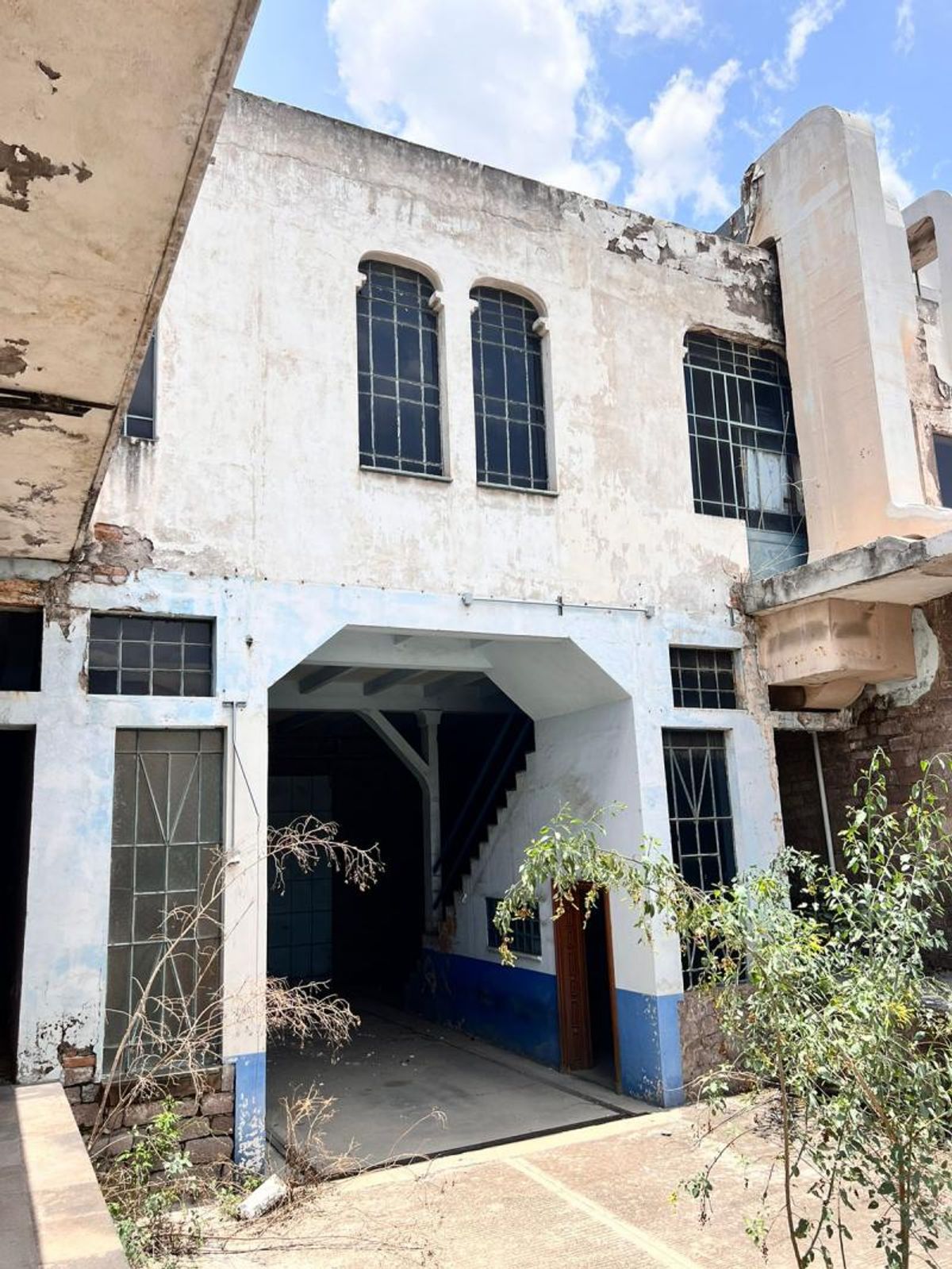 Fotografía de BODEGA EN VENTA EN ZONA CENTRO FRENTE A LA ALAMEDA IDEAL PARA HOTEL, UNIVERSIDAD, ESCUELA 