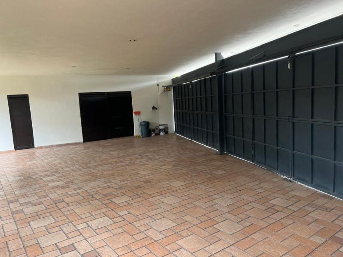 Fotografía de EXCELENTE CASA EN VENTA EN ESQUINA EN COLONIA JARDIN