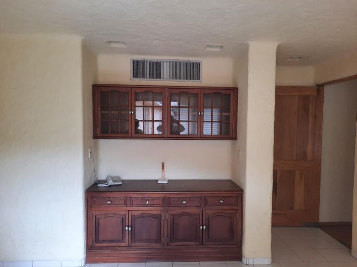 Fotografía de VENTA DE CASA EN PRIVADA Y ZONA DE LUJO EN LOMAS 3A SECCION