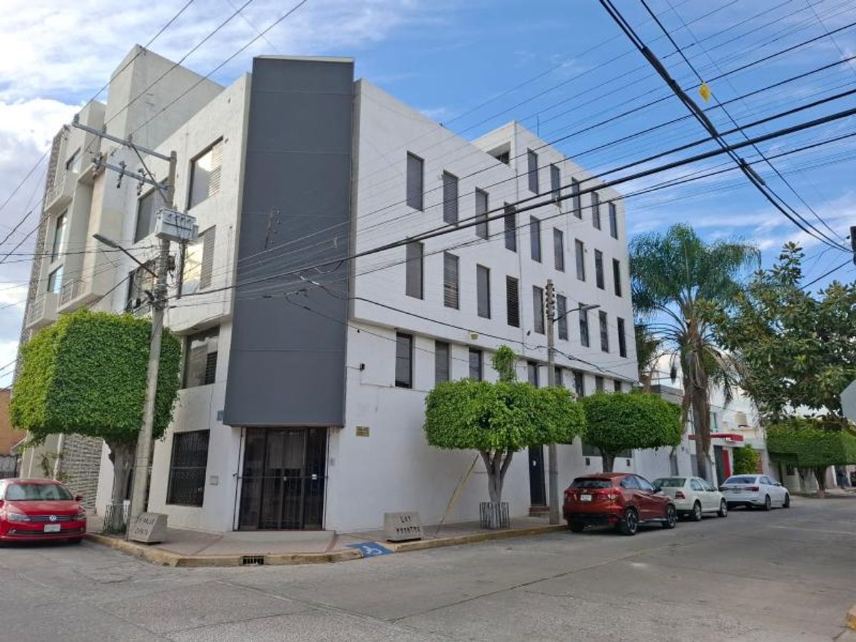 Fotografía de RENTA DE EDIFICIO DE OFINAS SOBRE NICOLAS ZAPATA