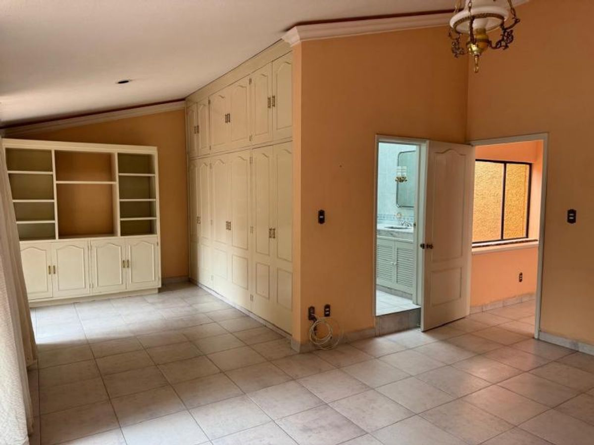 Fotografía de CASA EN VENTA EN LOMAS 4a CERCA DEL JARDIN DE SAN PATRICIO