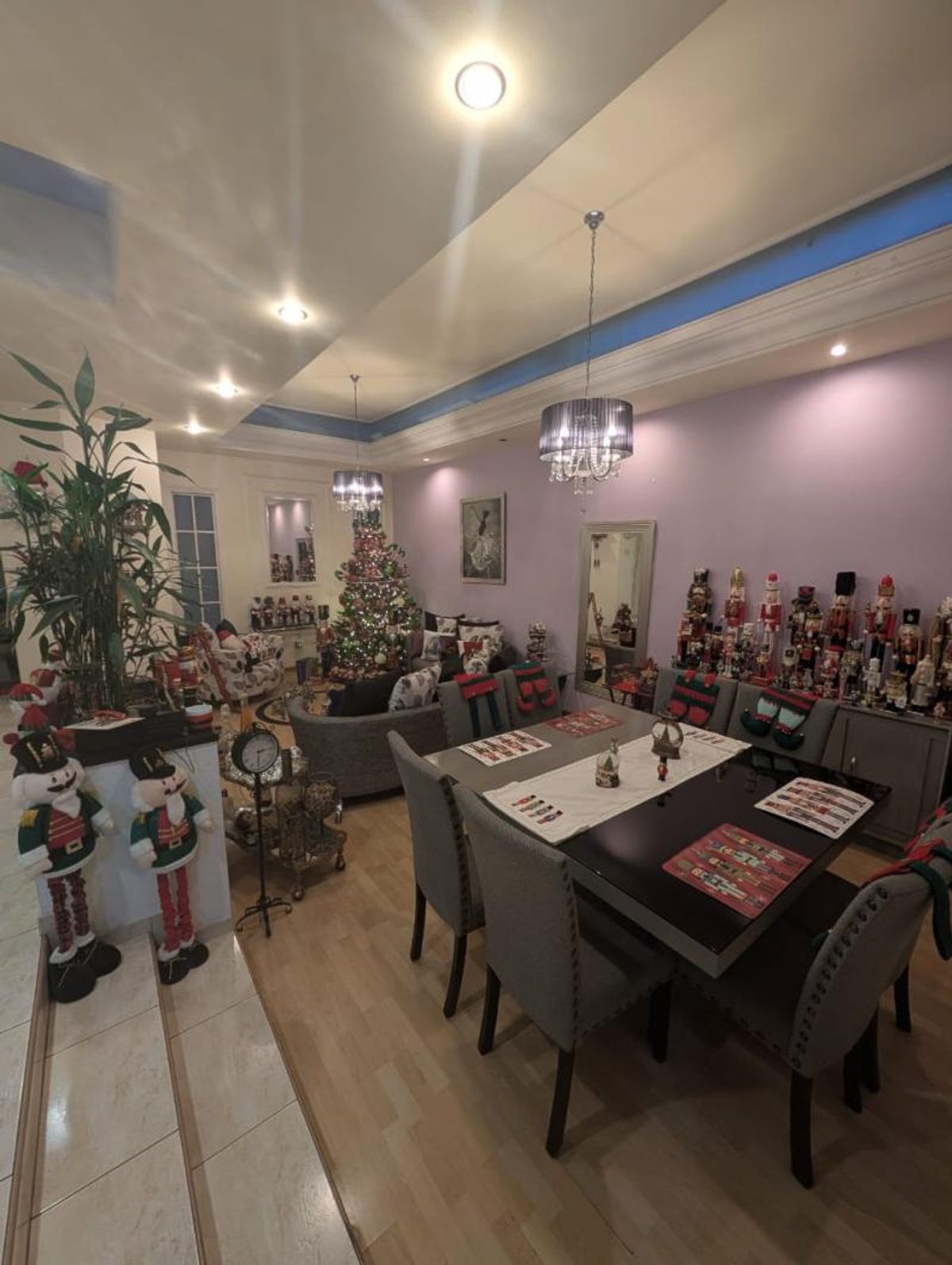 Fotografía de CASA EN VENTA EN UNA PLANTA  EN COLINAS DEL PARQUE EN ESQUINA