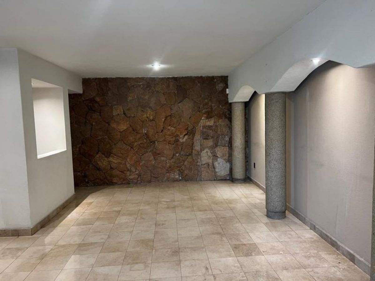 Fotografía de EXCELENTE CASA EN VENTA EN ESQUINA EN COLONIA JARDIN