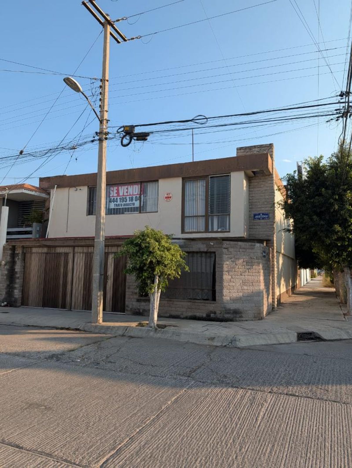Fotografía de CASA EN VENTA EN ESQUINA EN COLONIA VIRREYES