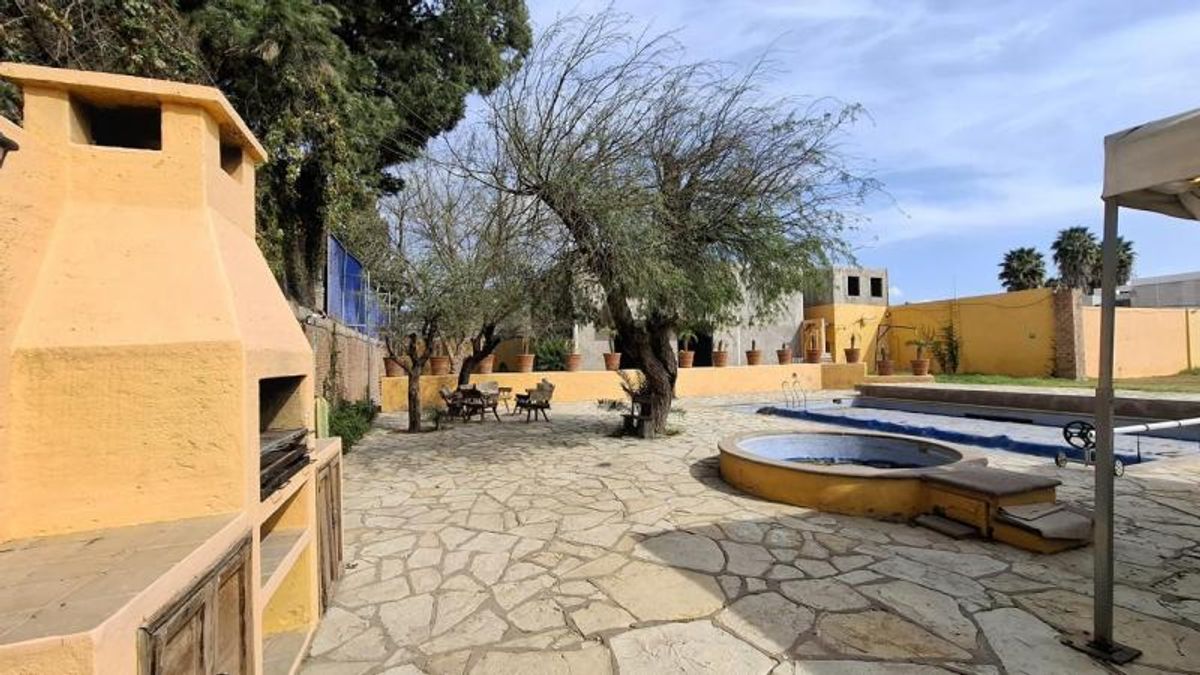 Fotografía de CASA EN VENTA EN REAL DEL POTOSI CON USO DE SUELO COMERCIAL PARA SALON DE FIESTA