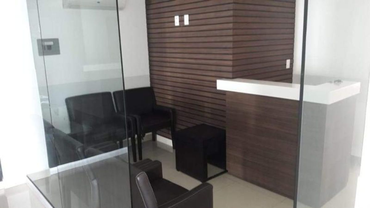 Fotografía de RENTA DE CONSULTORIO/OFICINA EN TORRE MEDICA DEL PEDREGAL