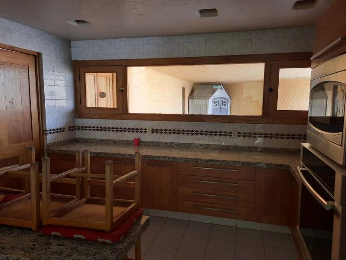 Fotografía de VENTA DE CASA EN PRIVADA Y ZONA DE LUJO EN LOMAS 3A SECCION